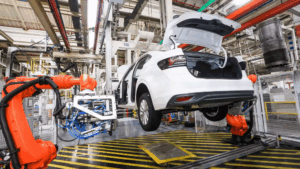 China retoma venda de chips para montadoras brasileiras e afasta risco de paralisação, diz Anfavea